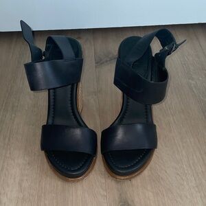 Vince Black Leather Sandals
